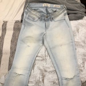 Light Wash Skinny Ripped Jeans